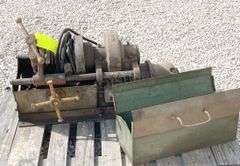 Toledo 999 pipe threader w/ dies, 110 volts