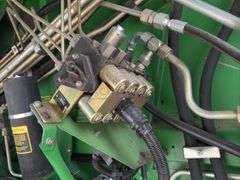 John Deere 9500 4x4 combine