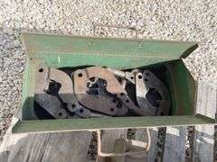 Toledo 999 pipe threader w/ dies, 110 volts