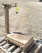 Howe platform scale w/ weights