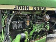 John Deere 8640 4-wheel drive tractor