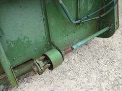 John Deere 216 16' grain head