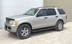 2004 Ford Explorer XLT 4x4 SUV