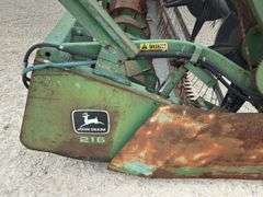 John Deere 216 16' grain head