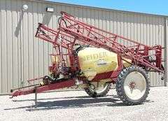 Hardi Commander 1,200 gallon sprayer