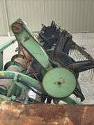 John Deere 216 16' grain head