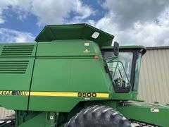 John Deere 9500 4x4 combine