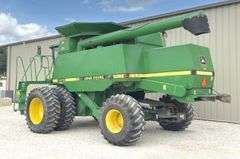 John Deere 9500 4x4 combine