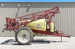 Hardi Commander 1,200 gallon sprayer