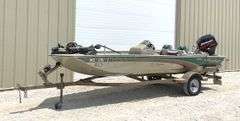 2000 Fisher 17 Dominator aluminum fishing boat