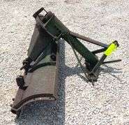 John Deere 6' 3-point grader blade