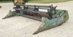 John Deere 216 16' grain head