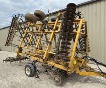 Landoll Finisholl-850 28' soil finisher