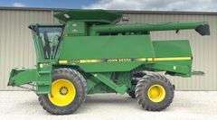 John Deere 9500 4x4 combine