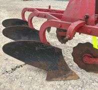 Dearborn 3-12" 3-point plow w/ coulters