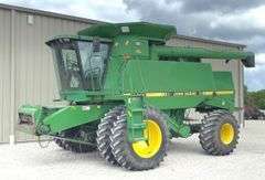 John Deere 9500 4x4 combine