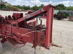 New Holland 273 square hay baler