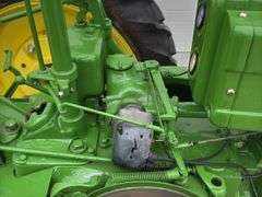John Deere H tractor