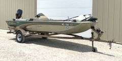 2000 Fisher 17 Dominator aluminum fishing boat