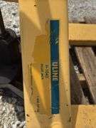 Uline H-1043 pallet jack