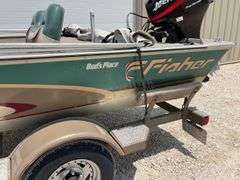 2000 Fisher 17 Dominator aluminum fishing boat