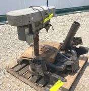 Group of shop and trailer hitch items