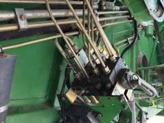 John Deere 9500 4x4 combine