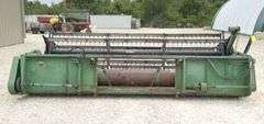 John Deere 216 16' grain head