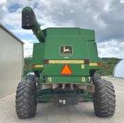 John Deere 9500 4x4 combine