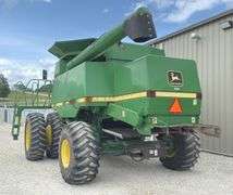 John Deere 9500 4x4 combine