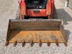 Kubota SVL75-2 skid steer loader