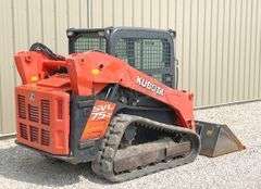 Kubota SVL75-2 skid steer loader