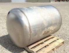 250 gallon stainless steel tank