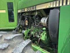 John Deere 8640 4-wheel drive tractor