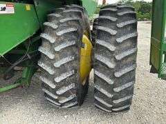 John Deere 9500 4x4 combine