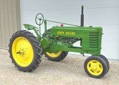 John Deere H tractor