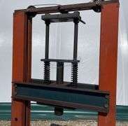 Hydraulic shop press