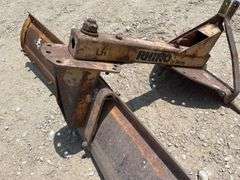 Rhino 7' 3-point grader blade, blade is bent