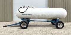 Lely wagon gear w/ 1,000 gallon anhydrous tank