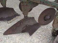 Oliver 3-16" 3-point plow w/ coulters