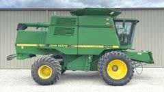 John Deere 9500 4x4 combine