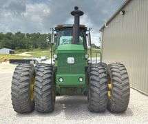 John Deere 8640 4-wheel drive tractor