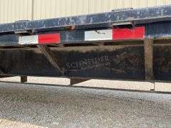 2009 PJ 30' flatbed gooseneck trailer
