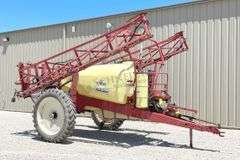 Hardi Commander 1,200 gallon sprayer