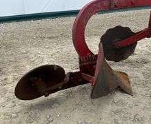 Dearborn 3-12" 3-point plow w/ coulters