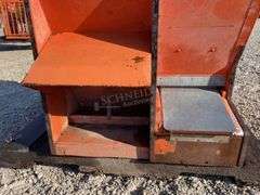 Smidley hog feeder