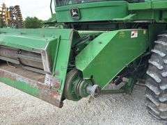 John Deere 9500 4x4 combine