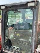 Kubota SVL75-2 skid steer loader
