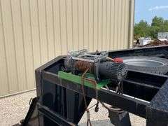 2009 PJ 30' flatbed gooseneck trailer