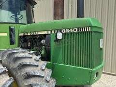 John Deere 8640 4-wheel drive tractor